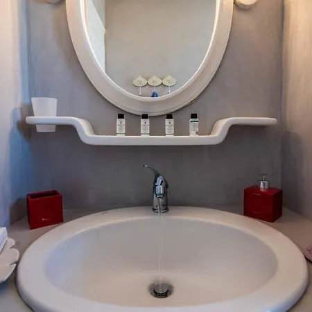Renas Cycladic House Σπίτι διακοπών Τριοβάσαλος